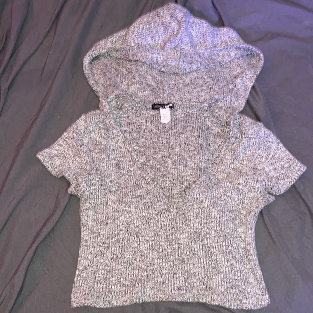 Fashionnova grey crop top with hoodie